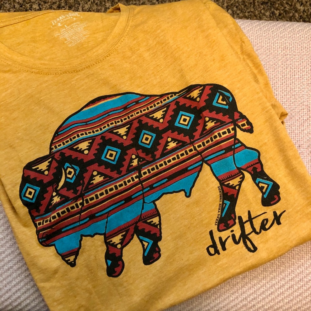 Graphic tee